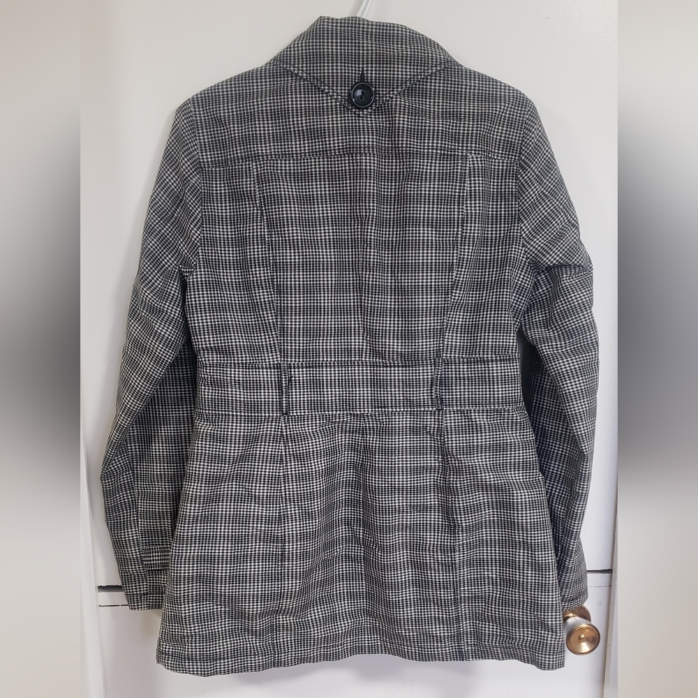 women's jacket - Picture 2 of 4